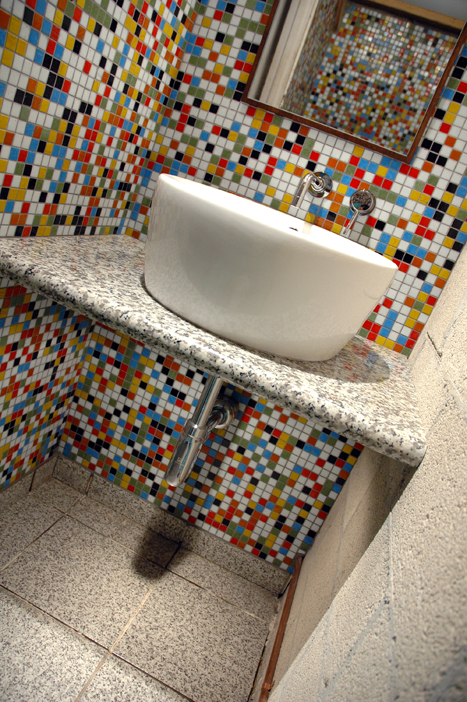 Residential Bathroom Wall Photo - Kaleidoscope Colorways Jubilee Blend Glass Mosaic Tiles